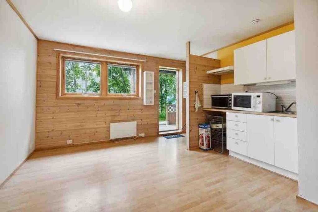 36 Sqm Studio Aparatment B ترومسو المظهر الخارجي الصورة